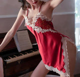 Lingerie satin with lace from one side of the chest - with a seven cut