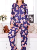 Two-piece pajamas made of floral satin