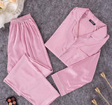 Two-piece pajamas made of satin