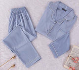 Two-piece pajamas made of satin