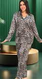 Two-piece tiger pajamas made of satin