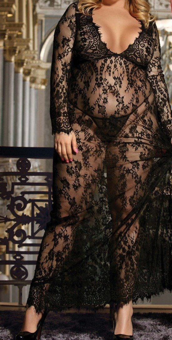 Long lingerie made of chiffon with lace at the top